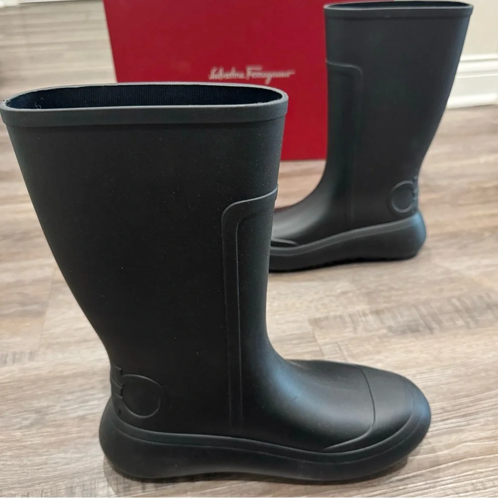 Salvatore Ferragamo Gancini Logo Rubber Rainboots